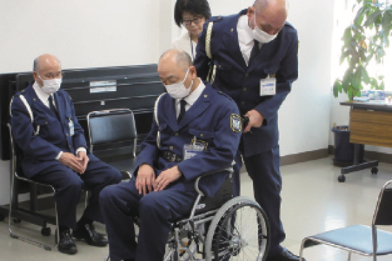 車椅子介助講習